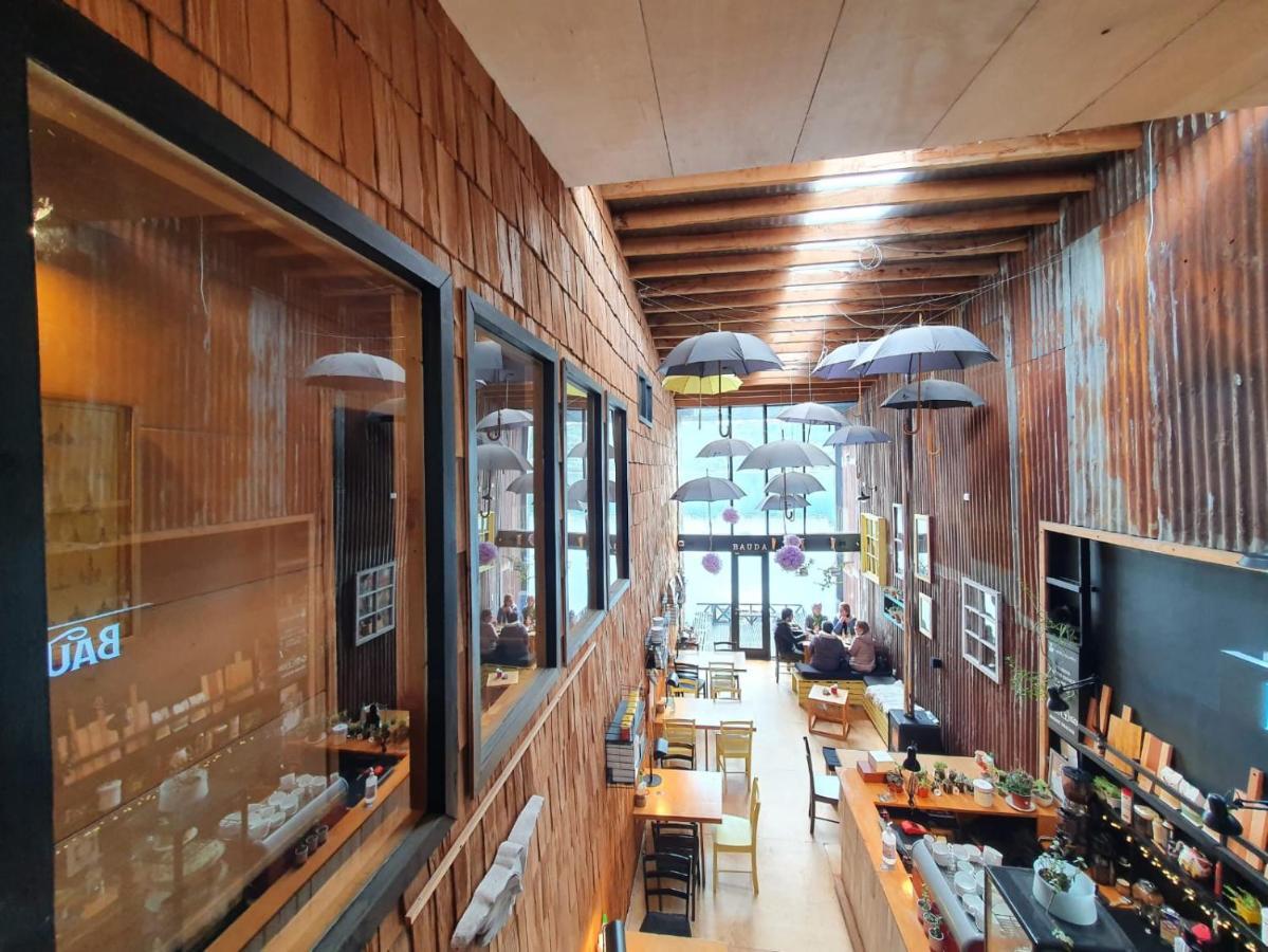 Hotel & Cafe Bauda Кастро Экстерьер фото